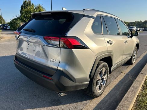 Used 2025 Toyota RAV4 XLE w/ Convenience Package AWD/4WD image 3