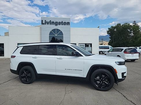 Used 2023 Jeep Grand Cherokee L Laredo AWD/4WD image 1