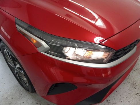 Used 2023 Kia Forte LXS FWD image 5