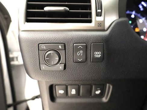 Used 2019 Lexus GX 460 Luxury w/ Sport Design Package image 33