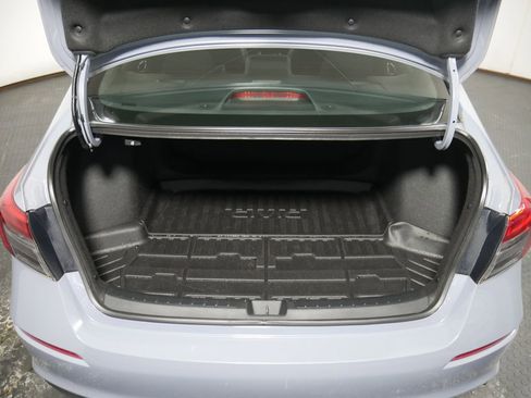 Used 2023 Honda Civic Sport image 6