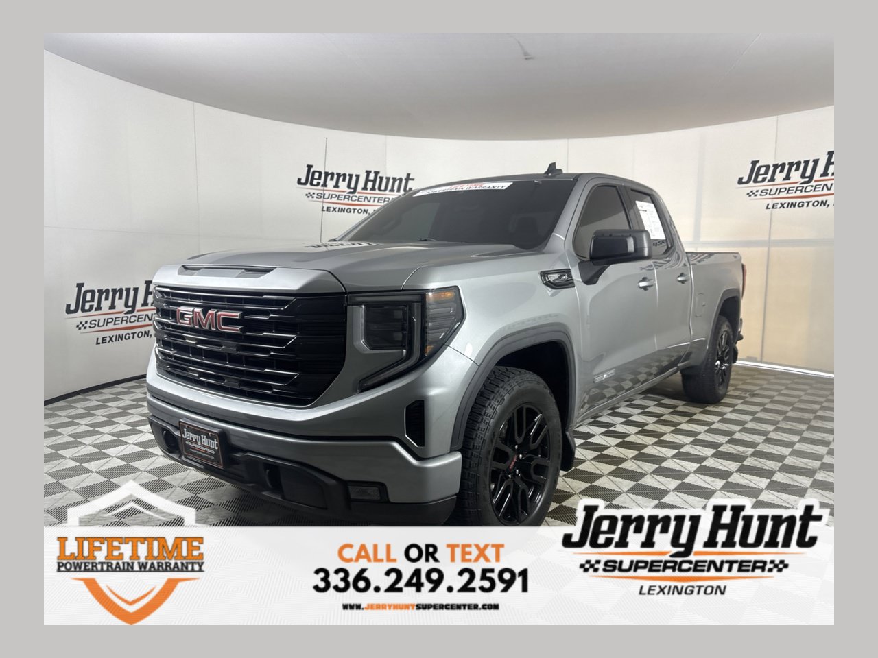 Used 2023 GMC Sierra 1500 Elevation AWD/4WD image 1