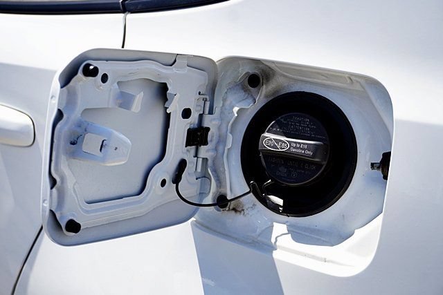 Used 2025 Toyota Corolla SE FWD image 13