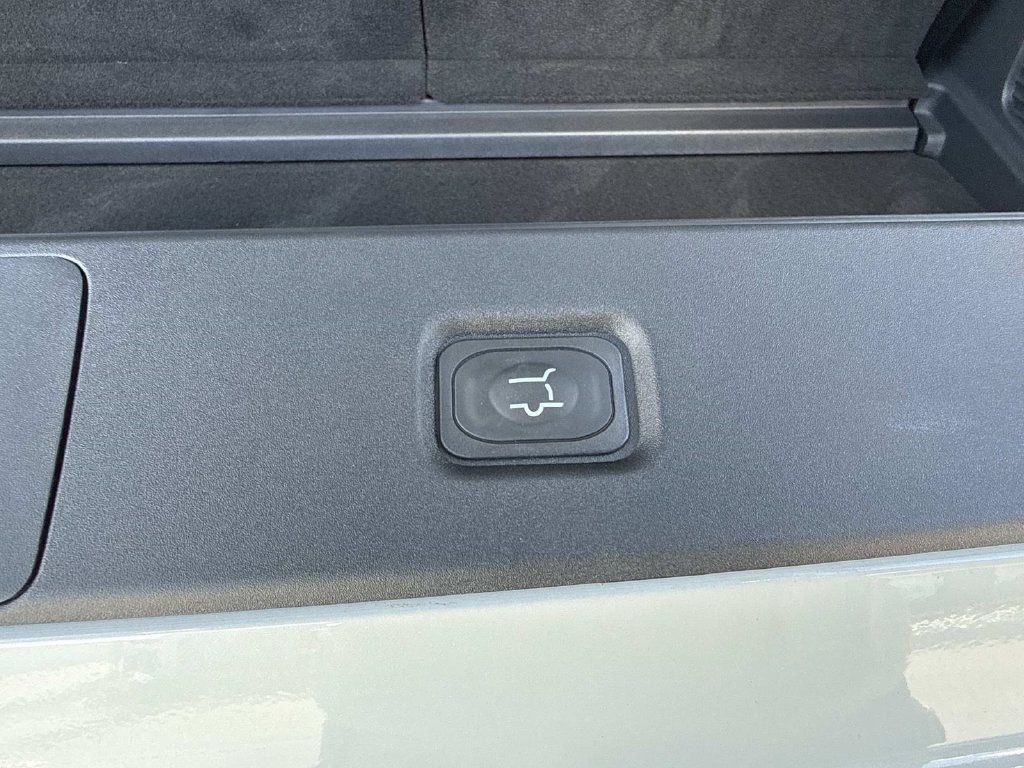 New 2027 Lincoln Navigator Black Label AWD/4WD image 12