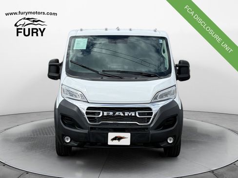 Used 2025 RAM ProMaster 2500 w/ Quick Order Package 22G SLT FWD image 8