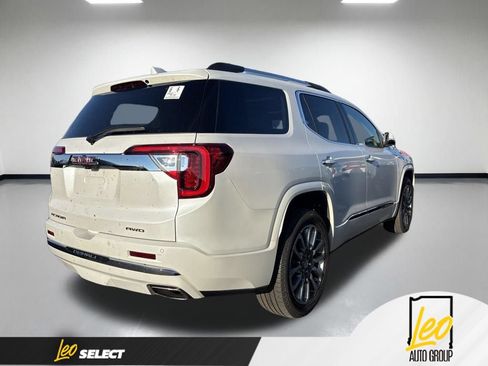 Used 2022 GMC Acadia Denali w/ Denali Ultimate Package AWD/4WD image 2