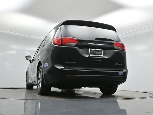 Used 2018 Chrysler Pacifica Limited w/ Advanced Safetytec Group image 50