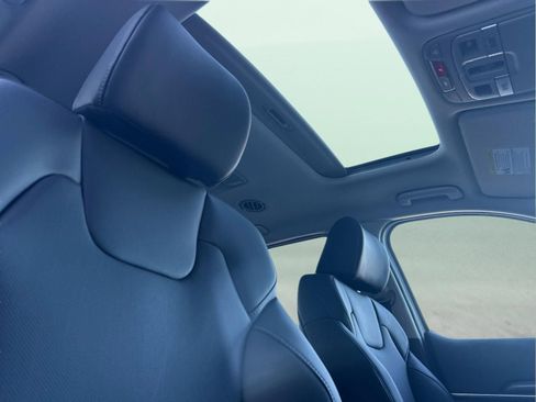 New 2025 Kia Telluride S image 18