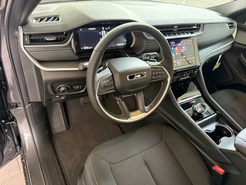 New 2026 Jeep Grand Cherokee Laredo X AWD/4WD image 14