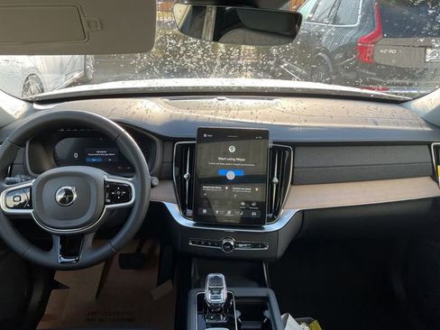 New 2026 Volvo XC90 B6 Plus w/ Protection Package Premier AWD/4WD image 22