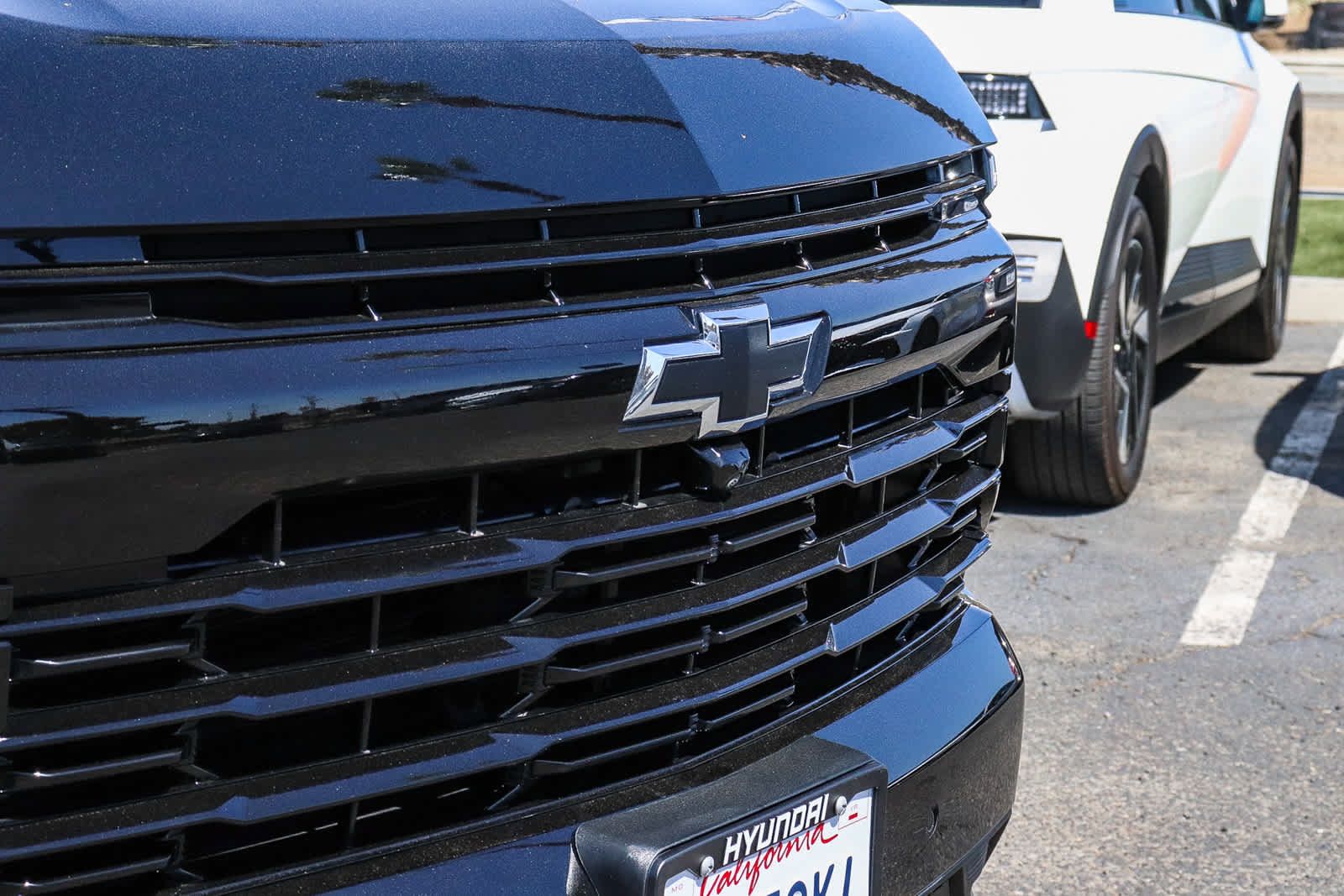 Used 2025 Chevrolet Suburban RST AWD/4WD image 6
