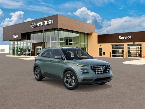 New 2026 Hyundai Venue SEL FWD image 2
