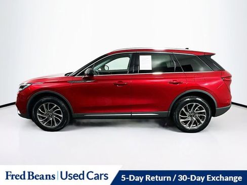 Certified 2022 Lincoln Corsair Standard w/ Equipment Group 101A image 4