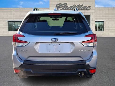 Used 2022 Subaru Forester Limited AWD/4WD image 6