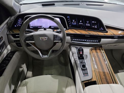 Used 2022 Cadillac Escalade Sport Platinum RWD image 10
