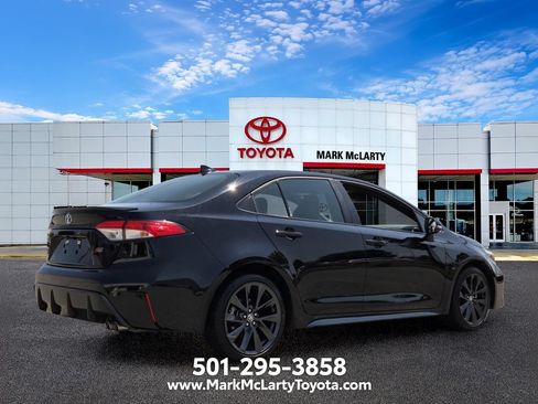Used 2025 Toyota Corolla SE FWD image 5