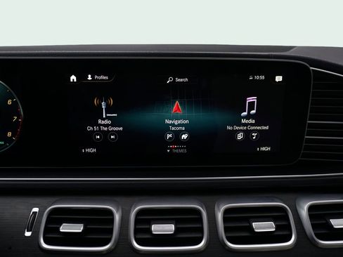 Used 2022 Mercedes-Benz GLS 450 4MATIC image 28