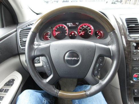 Used 2011 GMC Acadia Denali image 14