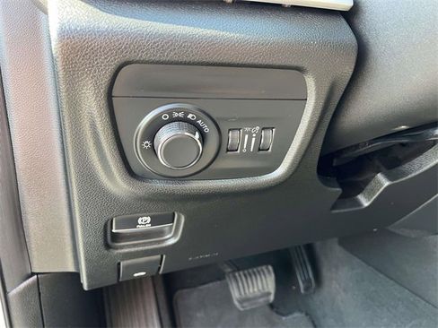 Certified 2023 Jeep Grand Cherokee L Laredo image 15