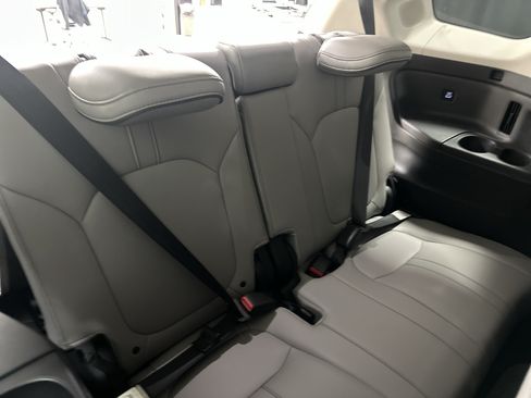 Used 2023 Honda Pilot Elite image 32