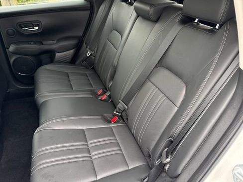 Used 2024 Honda HR-V EX-L image 13