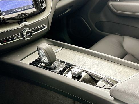 Used 2025 Volvo XC60 T8 Plus w/ Protection Package Premier image 15