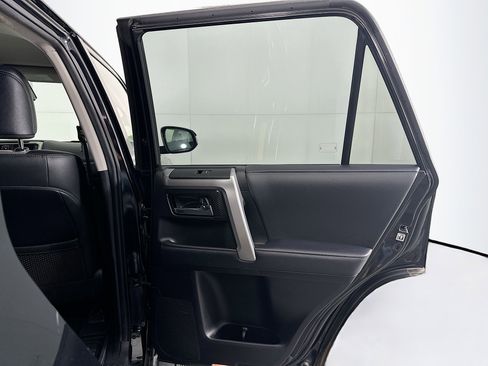 Used 2021 Toyota 4Runner SR5 Premium AWD/4WD image 28