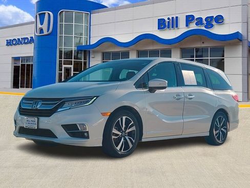 Used 2019 Honda Odyssey Elite image 2