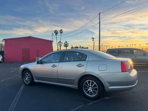 Used 2005 Mitsubishi Galant ES image 4