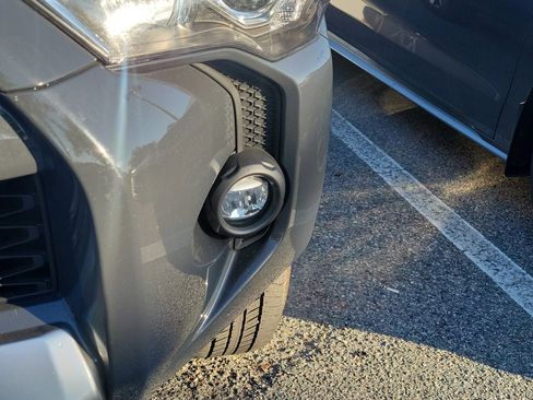 Used 2024 Toyota 4Runner TRD Off-Road Premium image 4