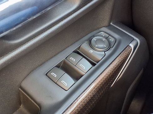 Used 2021 Chevrolet Silverado 1500 LT RWD image 19