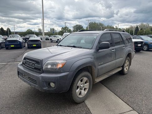 Used 2008 Toyota 4Runner Sport AWD/4WD image 2