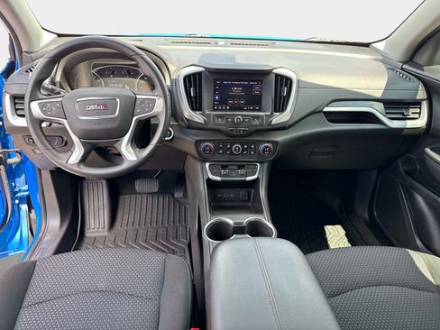 Used 2024 GMC Terrain SLE w/ Driver Convenience Package FWD image 18
