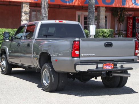 Used 2006 Chevrolet Silverado 3500 LT w/ Heavy-Duty Power Package RWD image 6