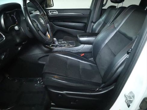 Certified 2021 Jeep Grand Cherokee Laredo X image 18