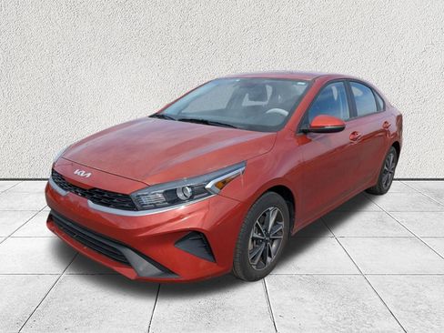 Used 2024 Kia Forte LXS w/ LXS Technology Package image 7