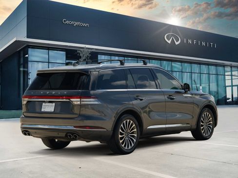 Used 2020 Lincoln Aviator Reserve w/ Equipment Group 201A RWD image 5