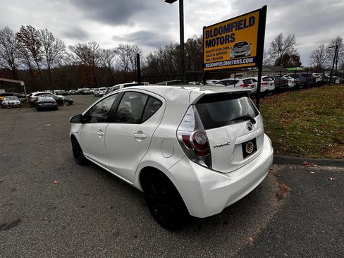 Used 2013 Toyota Prius C Three image 7