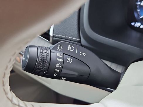 Used 2022 Volvo XC90 T6 Inscription w/ Advanced Package image 28