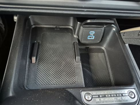 New 2025 Ford Bronco Badlands image 34