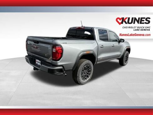 New 2026 GMC Canyon Elevation w/ Convenience Package image 4