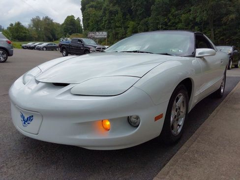 Used 2002 Pontiac Firebird Coupe w/ Opt Pkg RWD image 8