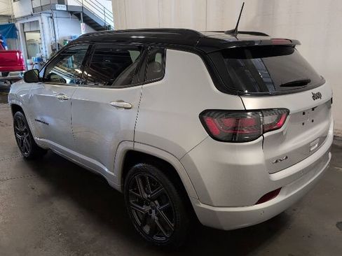 Used 2024 Jeep Compass Limited w/ High Altitude Package AWD/4WD image 7