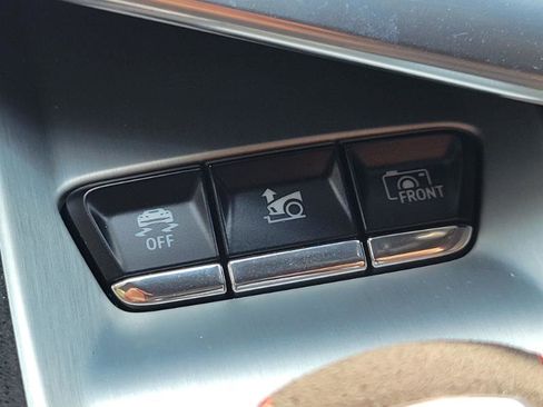 Used 2023 Chevrolet Corvette Stingray Premium Conv w/ Z51 Performance Package image 7