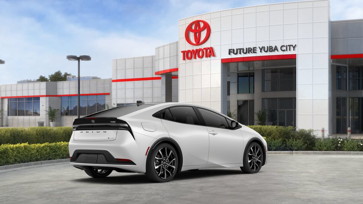 New 2027 Toyota Prius Plug-In Hybrid FWD image 12