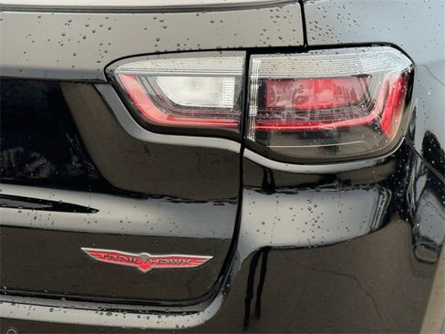 Used 2022 Jeep Compass Trailhawk w/ Trailhawk Elite Group image 6