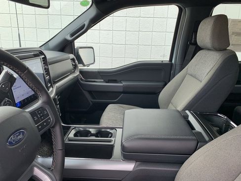 New 2025 Ford F150 XLT w/ Equipment Group 302A MID image 39
