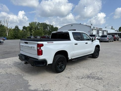Used 2019 Chevrolet Silverado 1500 LT Trail Boss AWD/4WD image 4