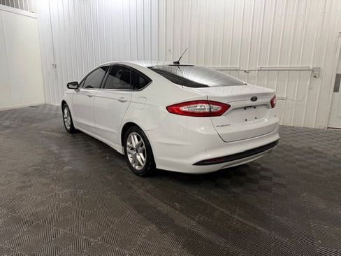 Used 2014 Ford Fusion SE image 3