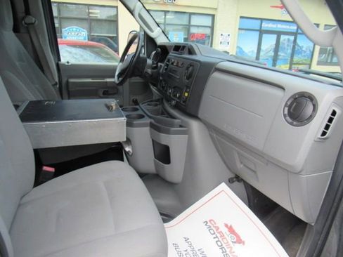 Used 2013 Ford E-150 and Econoline 150 w/ Exterior Upgrade Pkg image 14